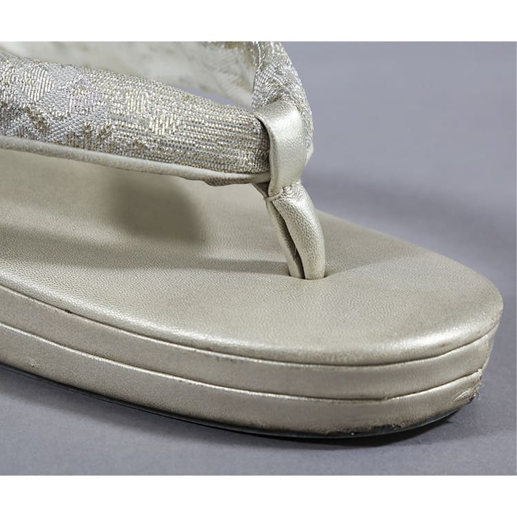 草履バッグ　シャンパンゴールド