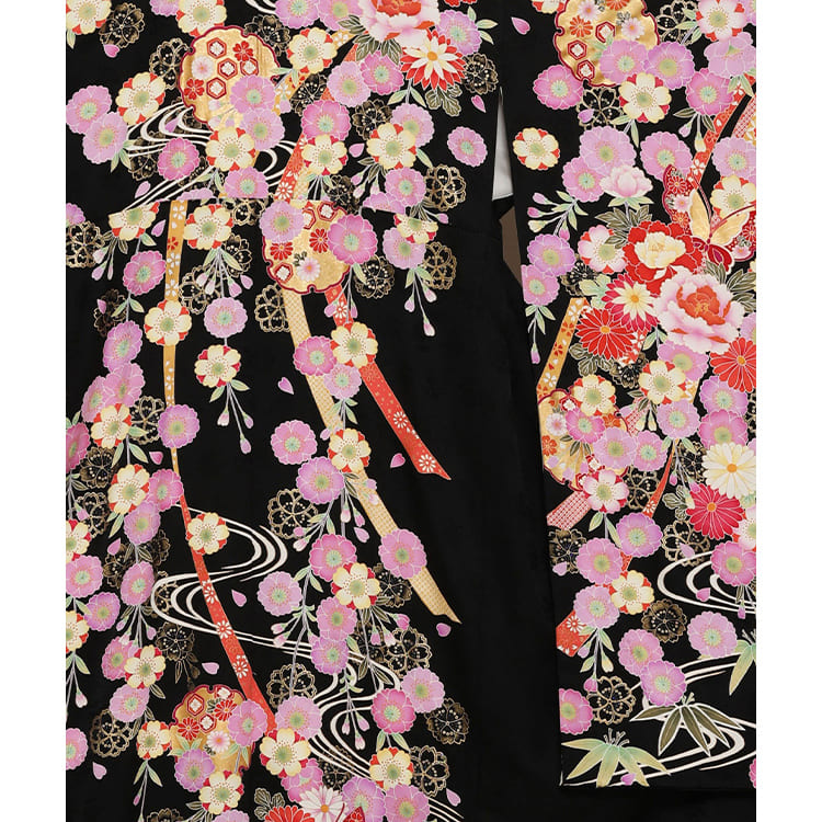 黒地　八重桜や牡丹や菊