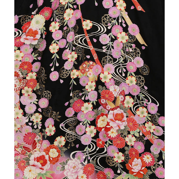 黒地　八重桜や牡丹や菊