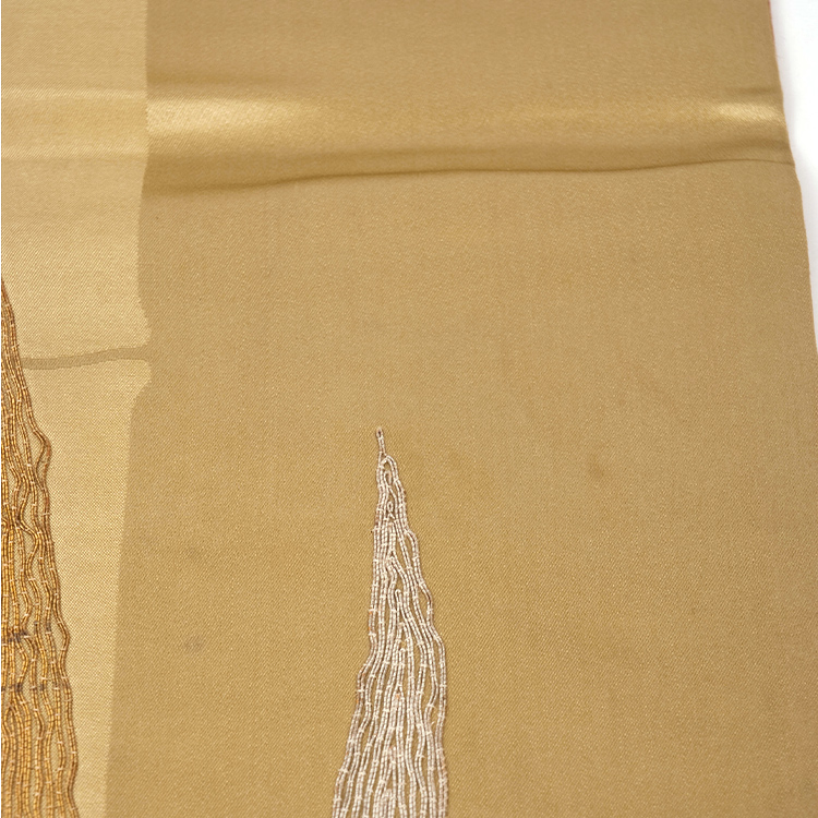 緞子織り竹地紋 アヤメ刺繍袋帯
